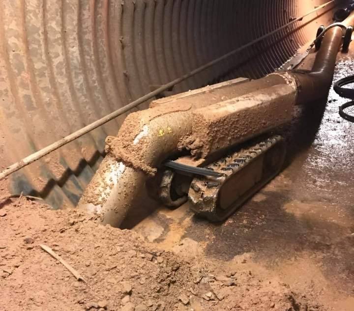 Évacuation propre et rapide des déchets industriels